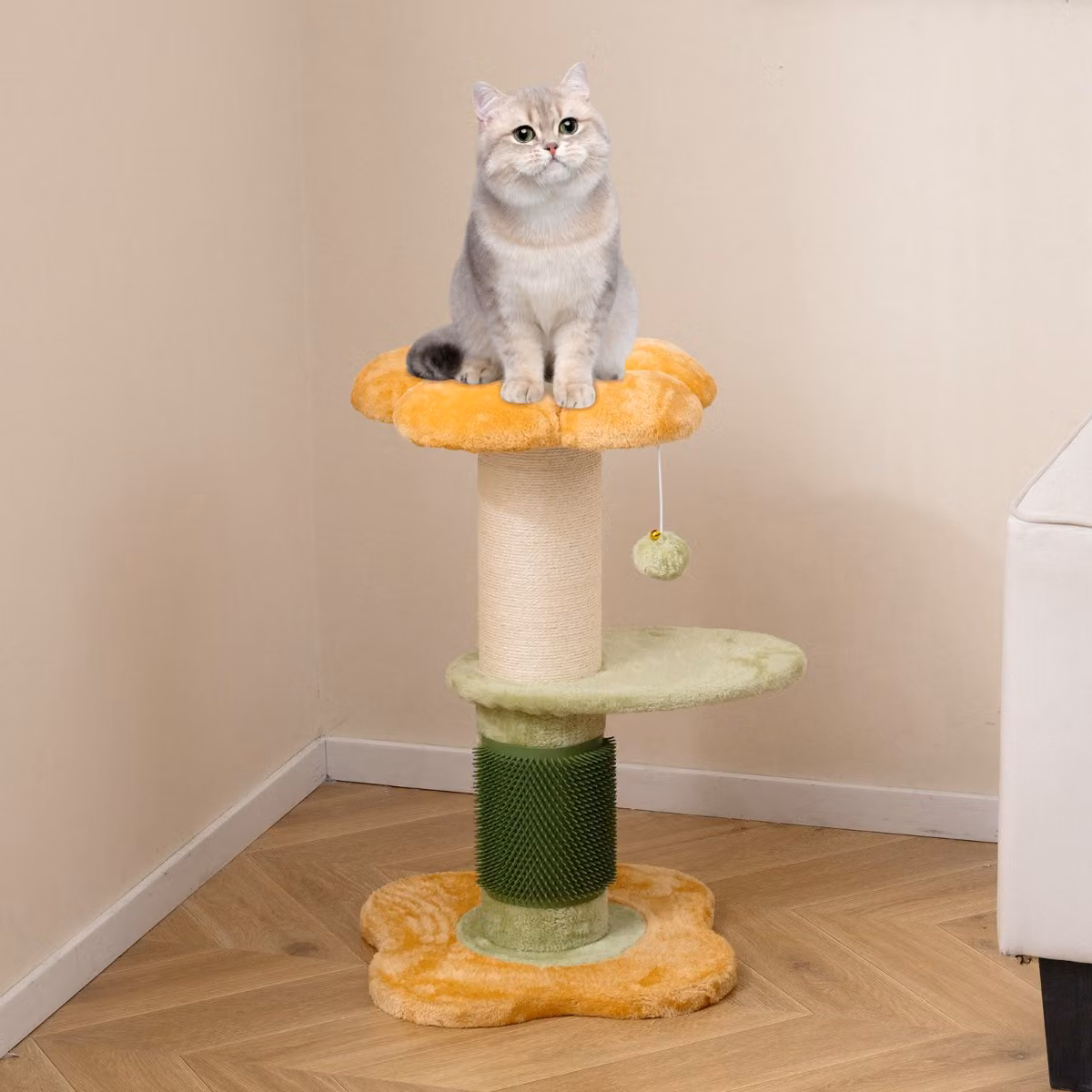 Albero per gatti Costway a forma di fiore con tiragraffi in sisal e piedistallo imbottito in pile, Giallo, Altezza: 69 cm