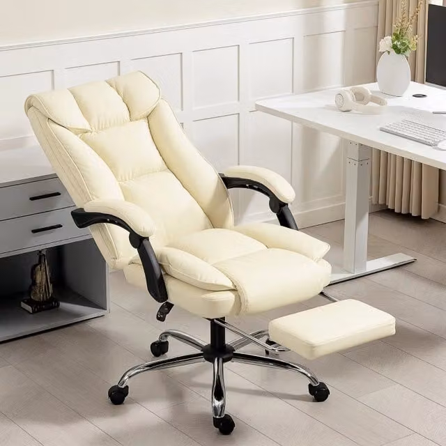 Sedia da ufficio ergonomica WISHDOR in similpelle beige con poggiapiedi, poggiatesta e funzione girevole 360 gradi