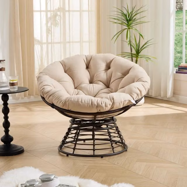 Poltrona girevole ergonomica REDOM in rattan PE color beige e marrone, L: 92 cm, P: 67 cm