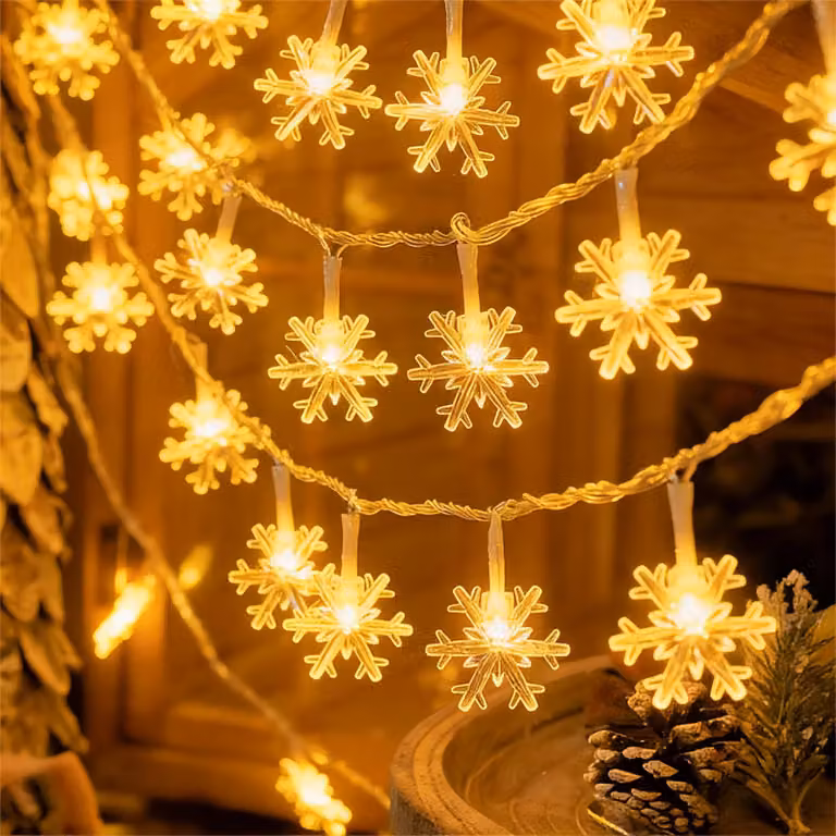 Set di 2 catene luminose, lunghezza 6 metri, 40 LED bianco caldo, a forma di fiocchi di neve