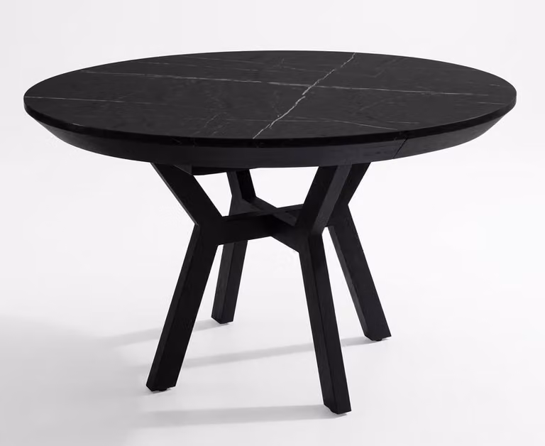 Elegante tavolo da pranzo in legno massiccio – dal design moderno e intramontabile.