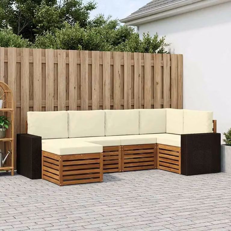 Set di divani da esterno vidaXL a forma di L composto da 6 pezzi in legno di acacia con cuscini beige e bianchi per giardino e terrazza