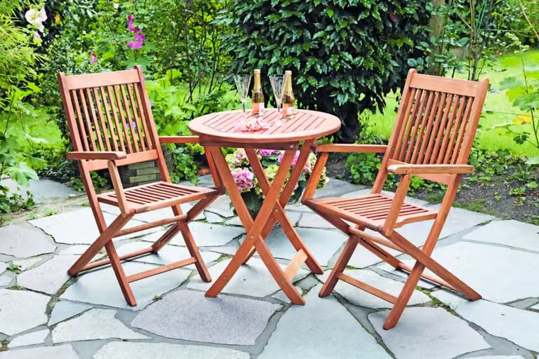 Merxx Set Rio 3 pezzi, 2 poltrone pieghevoli Rio, 1 tavolo, Ø 65 cm, eucalipto