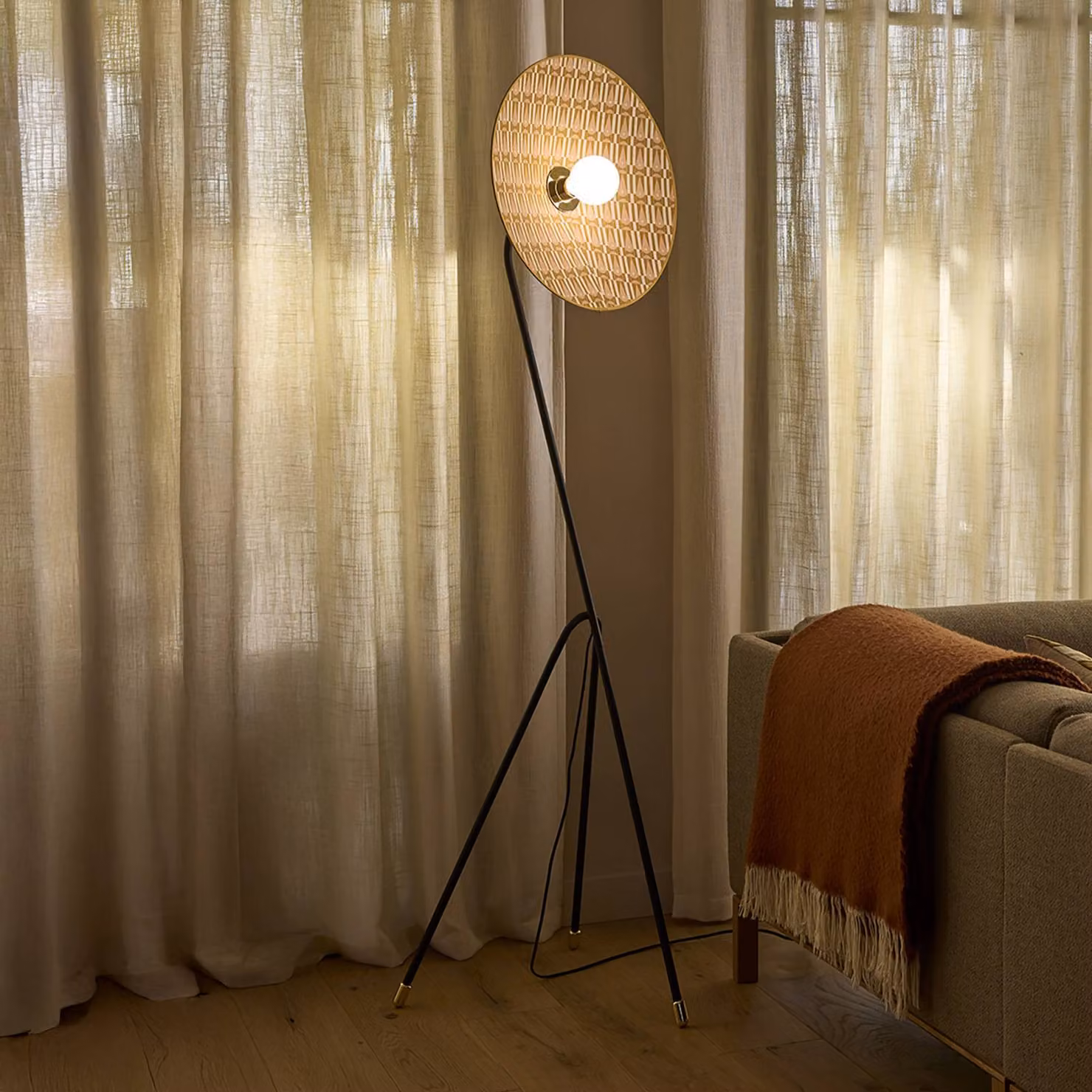 MARKET SET Lampada da terra Gatsby, Crema / Ambra, Soggiorno / Sala da pranzo, Tessuto / Stoffa / Seta, Design, Lampada da terra