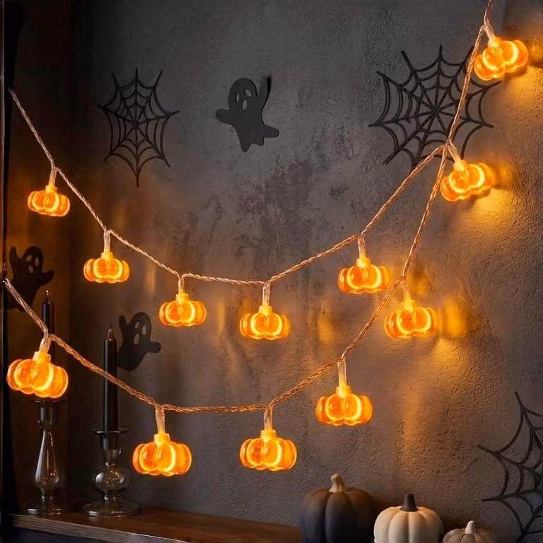Catena luminosa a forma di zucca, lunghezza 3 metri, 20 LED bianco caldo, con timer, alimentata a batteria