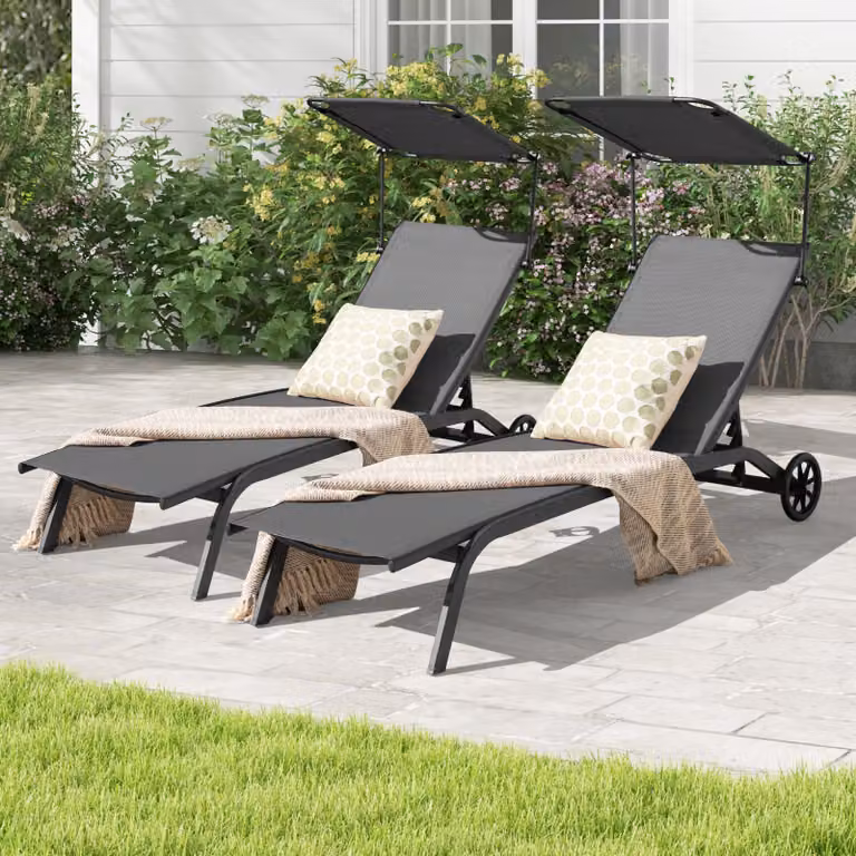 Set di 2 lettini prendisole da giardino Costway in tessuto textilene e acciaio, colore grigio, con tettuccio parasole, portabicchieri e ruote