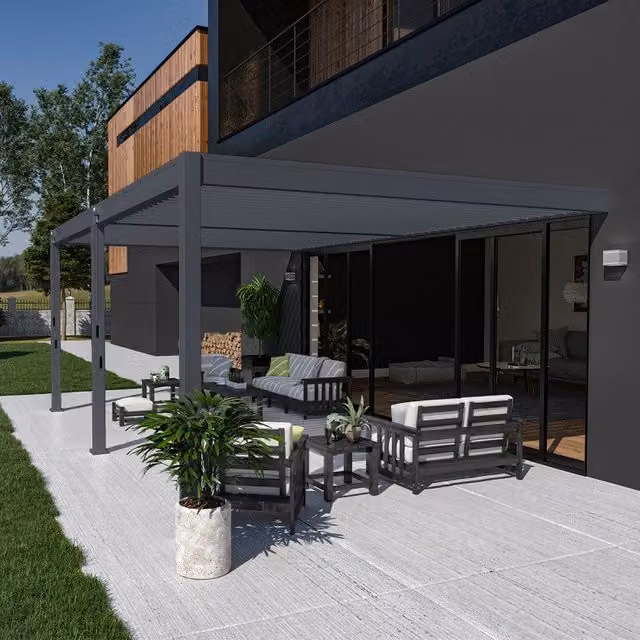 Pergola bioclimatica addossata Ombréa VS colore Antracite con 2 tende, L: 600 cm, P: 400 cm, H: 257 cm