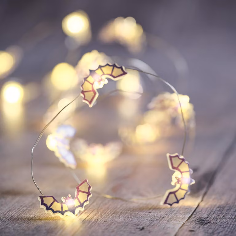 Catena luminosa a tema Halloween, lunghezza 1,9 metri, 20 pipistrelli, luci LED bianco caldo, con timer