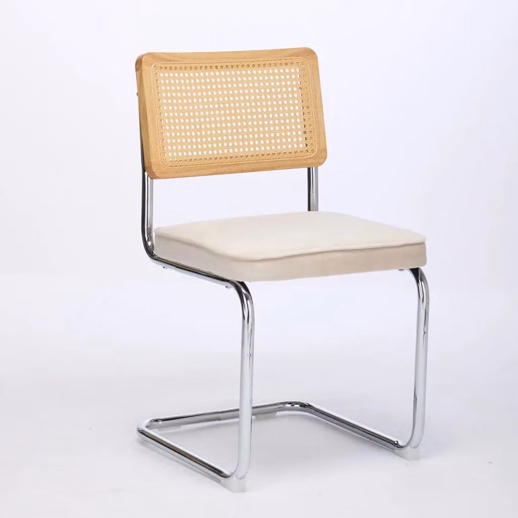 Sedia da sala da pranzo cantilever OKWISH in velluto beige con schienale in rattan intrecciato e struttura in metallo – 2