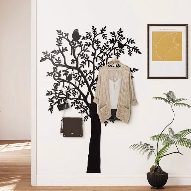 Scaffale da parete OKWISH con design ad albero, 8 ganci e decorazioni con uccelli, in metallo nero opaco, L: 99 cm, H: 78 cm, P: 7 cm