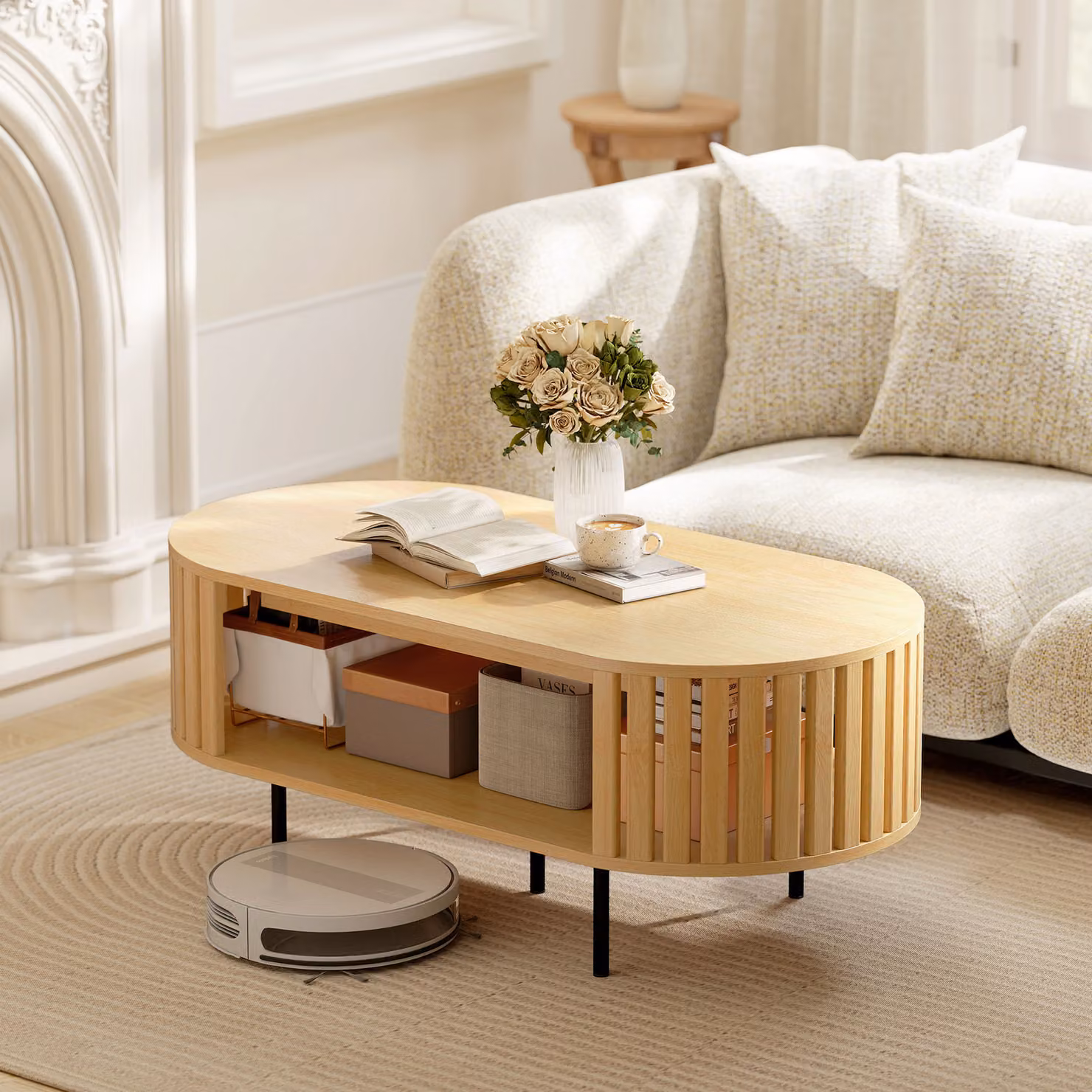 Tavolino ovale HOMCOM con vano contenitore e design a listelli in legno naturale, colore beige e marrone, L: 100 cm, P: 50 cm, H: 40 cm – 2