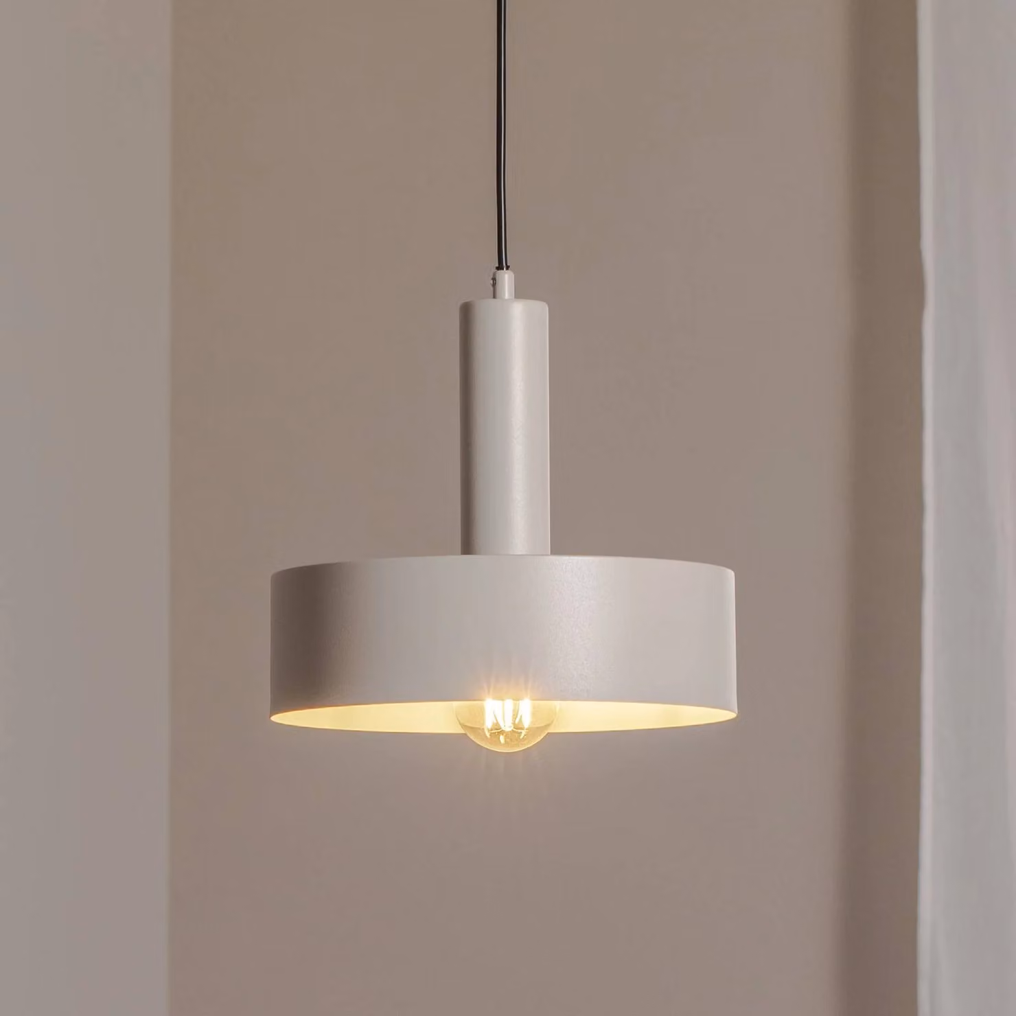 Lampada a sospensione Vitrum round SIGMA, dimmerabile, Alluminio / Grigio / Zincato, Soggiorno / Sala da pranzo, Metallo, Moderno, Lampada a sospensione