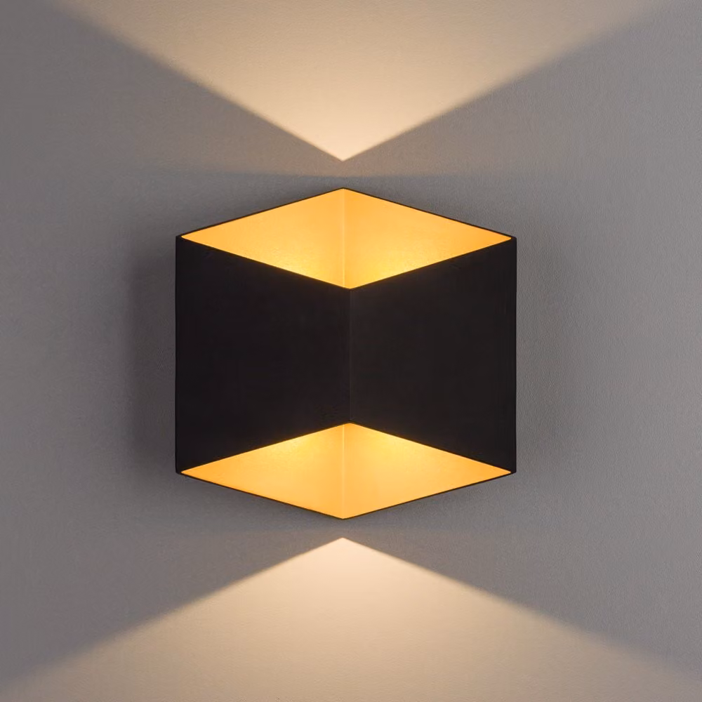 Applique da esterno a LED TRIANGLES nera 5W, bianco caldo 750 lm, alluminio, dimensioni: 17,2 x 17 x 9 cm, IP54, Nowodvorski Lighting
