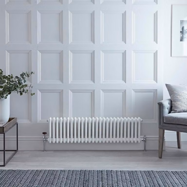 Radiatore Orizzontale Bianco in Stile Ghisa - 300 x 1190 x 68mm - 660W - Regent