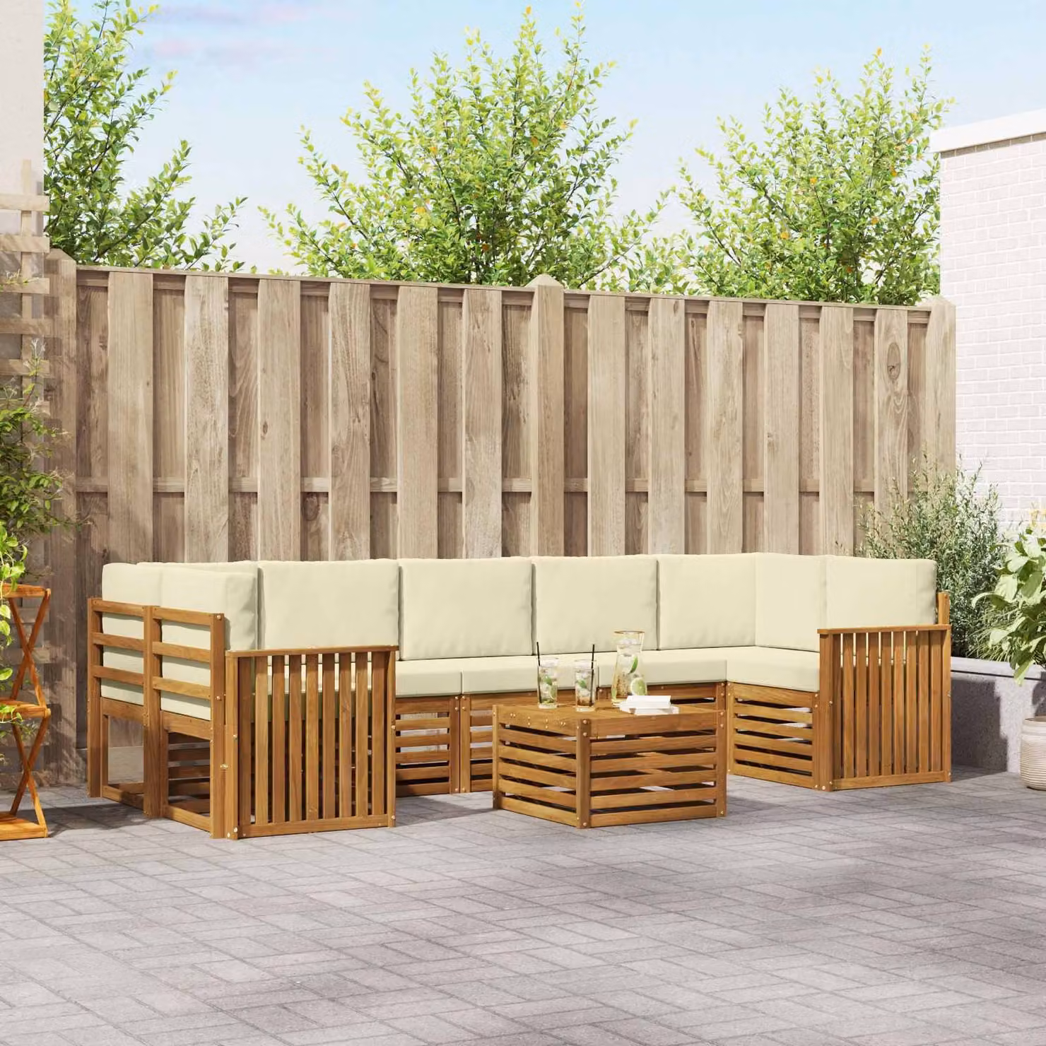 Set di divani da esterno vidaXL a forma di L in legno di acacia con tavolo da caffè e cuscini, 8 pezzi, Beige e Bianco