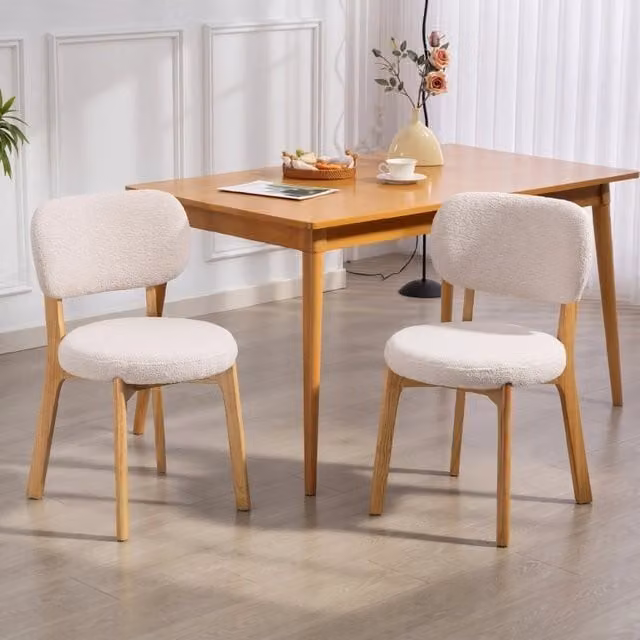 Set di 2 sedie da pranzo in bouclé color crema con schienale curvo