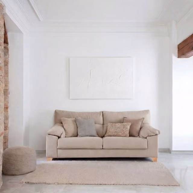 Divano a 3 posti Shambala Banak beige con rivestimento in tessuto e cuscini decorativi inclusi