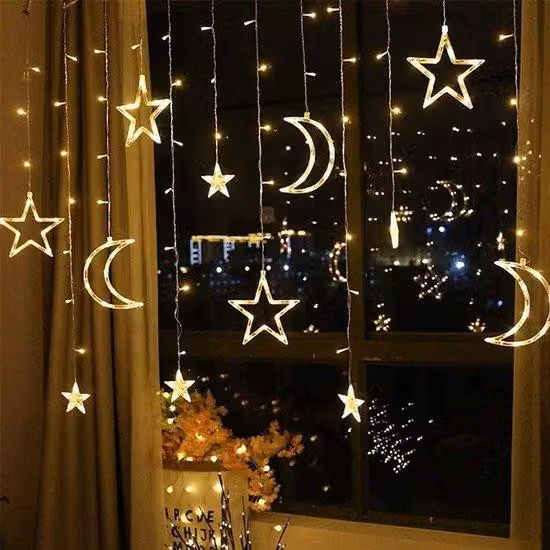 Tenda luminosa Unyqoos® a forma di stelle e luna, 3,5 metri, alimentazione USB, LED con telecomando – 3 stelle grandi e 6 piccole, 8 modalità, grado di protezione IP55, adatta per interni ed esterni, portata di 10 metri