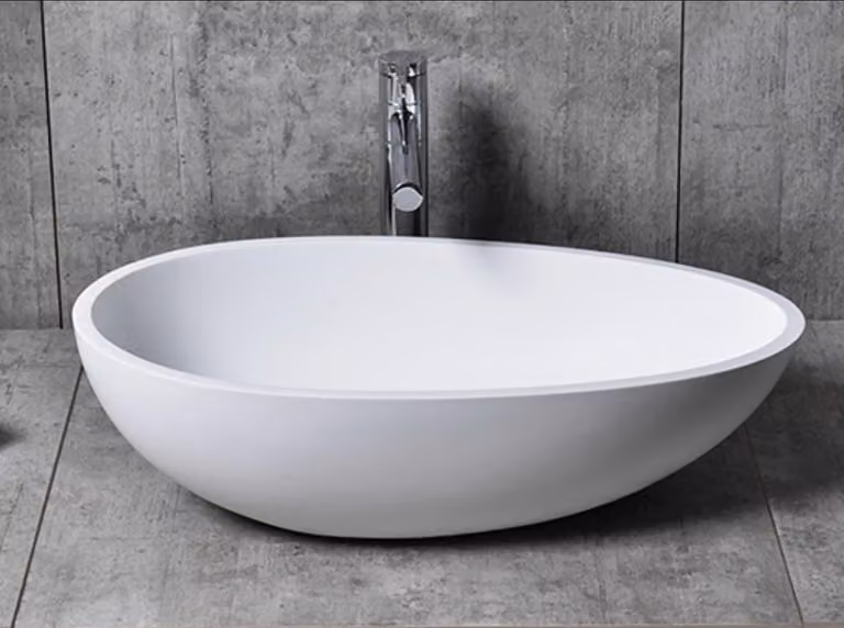 Lavabo da appoggio TWA65 - Materiale composito minerale - Bianco - Forma ovale - 60 x 35 x 16 cm, Colore: Bianco opaco, Kit di scarico selezionabile: Con kit di scarico, Copertura aggiuntiva per il kit di scarico: Con copertura aggiuntiva in bianco