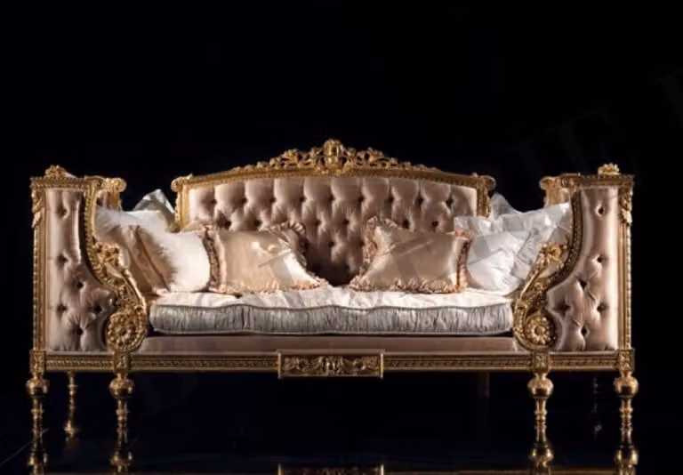 Sofa Dreisitzer Couch Polster Möbel Chesterfield Barock Rokoko Antik Stil
