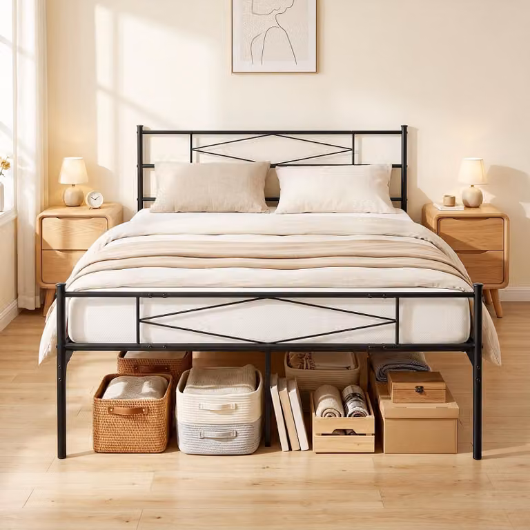Struttura letto matrimoniale in metallo con testiera e pediera, colore nero, dimensioni 150x200 cm