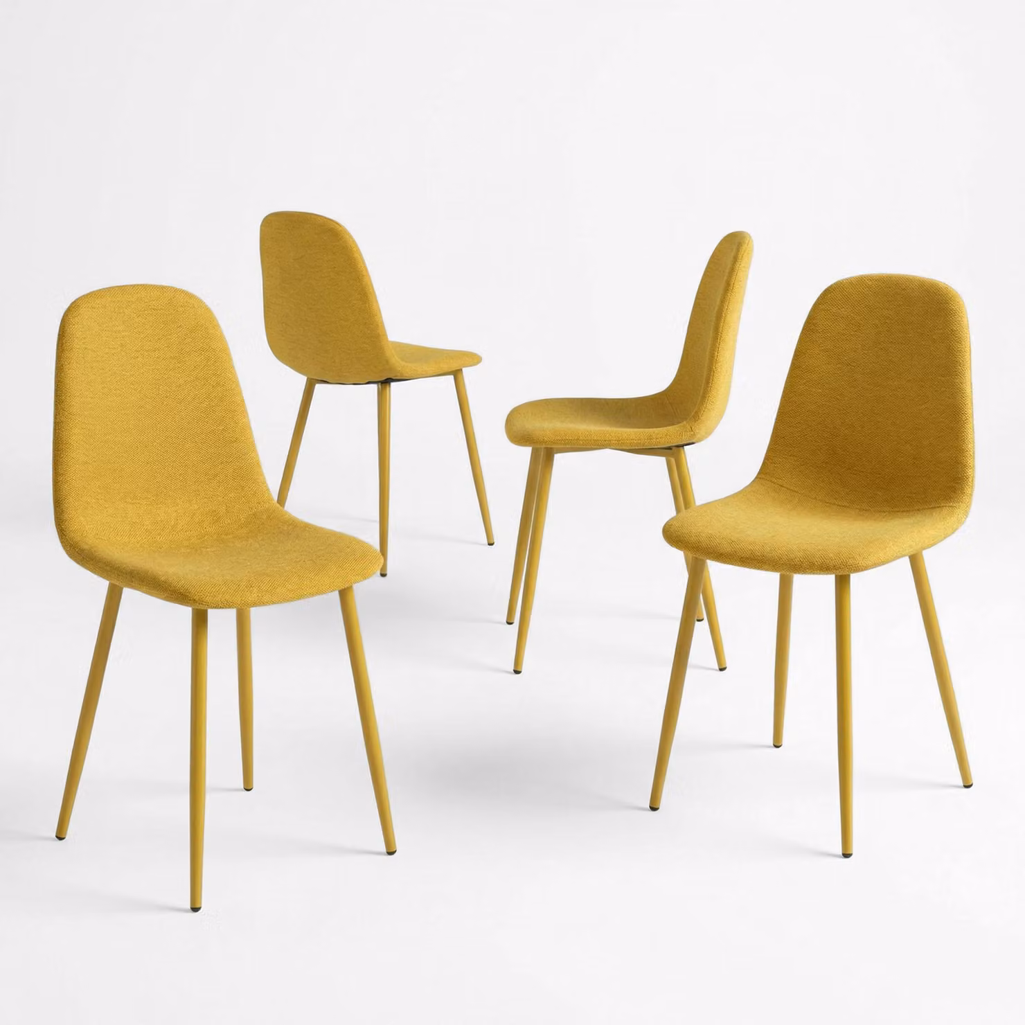 Set di 4 sedie da pranzo Meubles Cosy con morbido rivestimento in tessuto giallo – comode sedie in stile scandinavo con gambe in metallo abbinate – CHARLTON