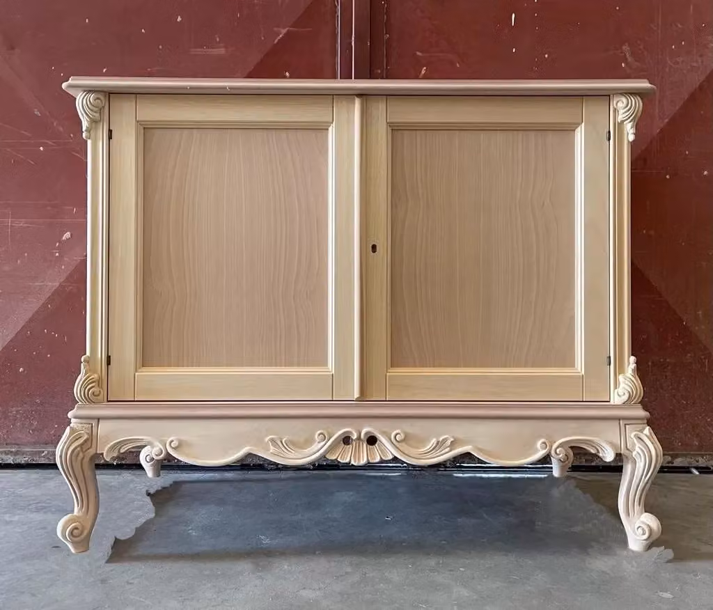 Credenza classica barocca a 2 porte in legno grezzo Mobili 2G L/P/H: 118 x 56 x 92 cm – 1