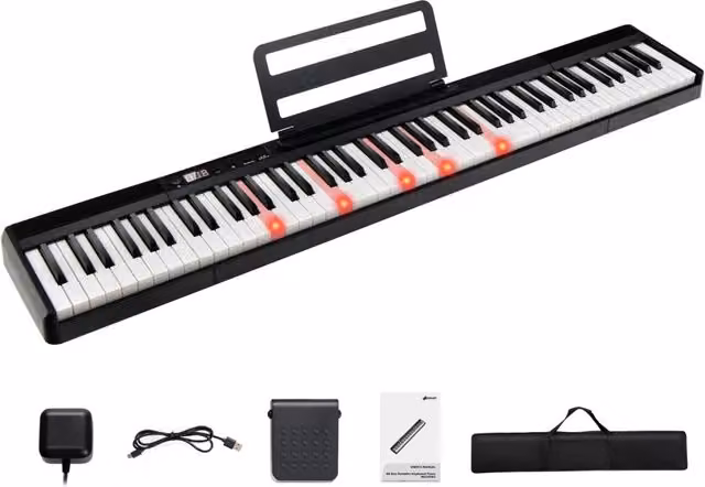 Pianoforte digitale portatile Design Mania con 88 tasti, connessione Bluetooth e USB, colore nero e bianco, incluso pedale di risonanza e borsa per la conservazione