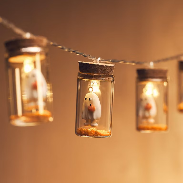 Catena luminosa con 10 luci LED a forma di fantasma di Halloween, con decorazioni a forma di zucca, lunghezza 1,5 metri