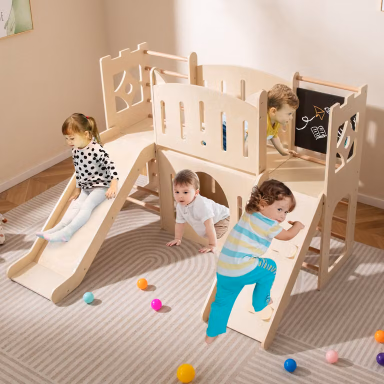 Costway Parco giochi in legno a tema castello con scivolo e tunnel per bambini 8-in-1 Naturale