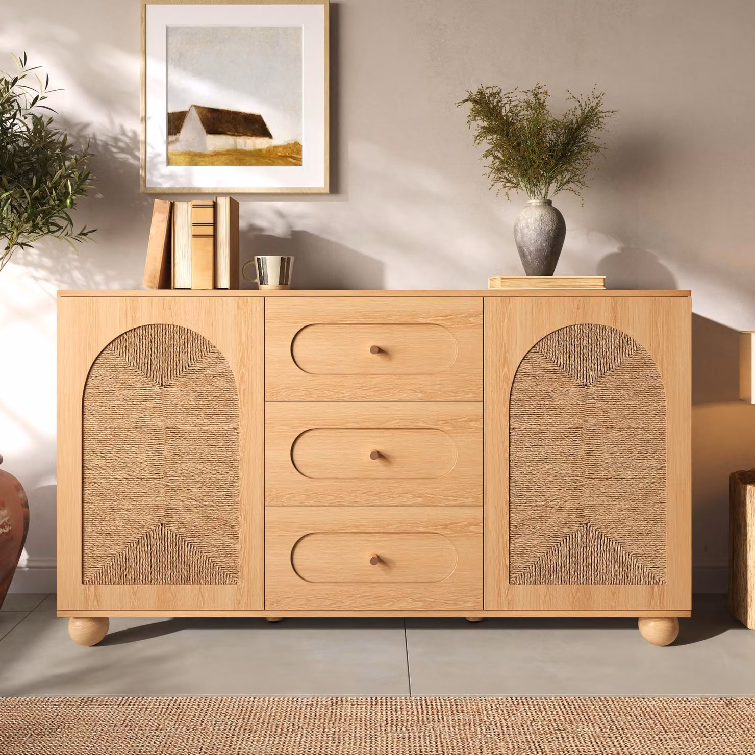 Mobile contenitore Merax con ante in rattan e 3 cassetti, realizzato in MDF e pannelli di legno, mobile per il soggiorno con piedini sferici in legno di pino, colore naturale