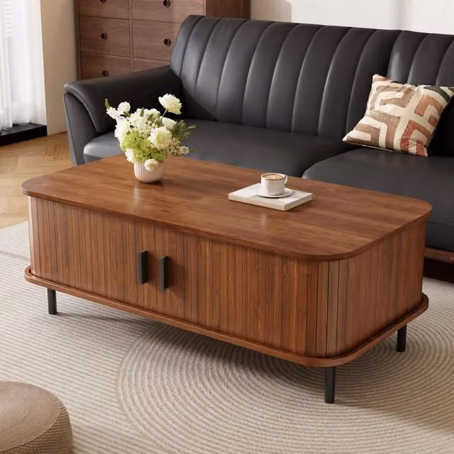 Tavolino basso fisso con ante scorrevoli e vano contenitore in MDF color noce 100 × 50 × 45 cm
