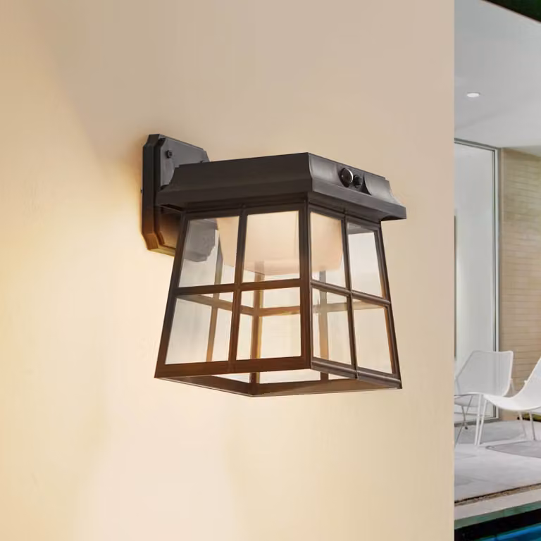 Lindby applique a LED Latarka, altezza 24 cm, sensore Latarka, Nero, Plastica, Moderno, Lampada solare da esterni