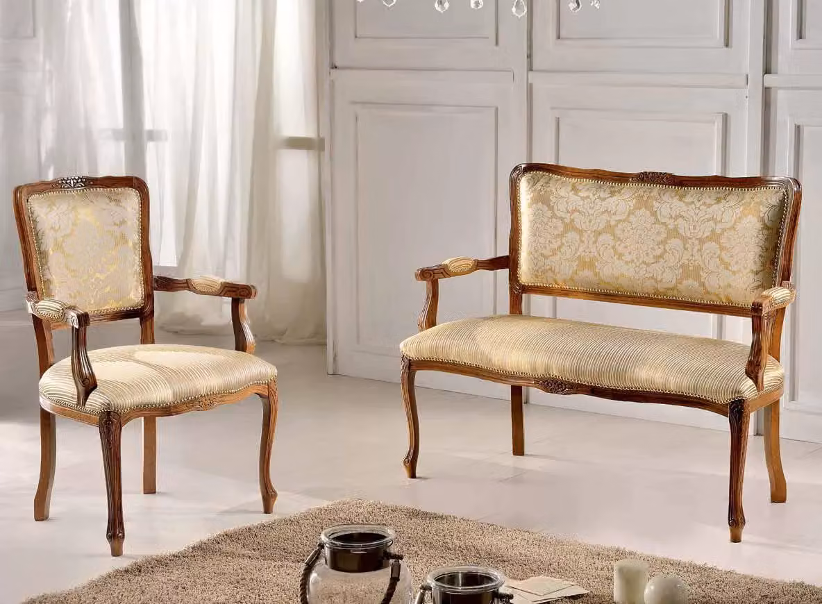 Poltrona imbottita in legno di faggio con decorazioni floreali e braccioli Mobili 2G