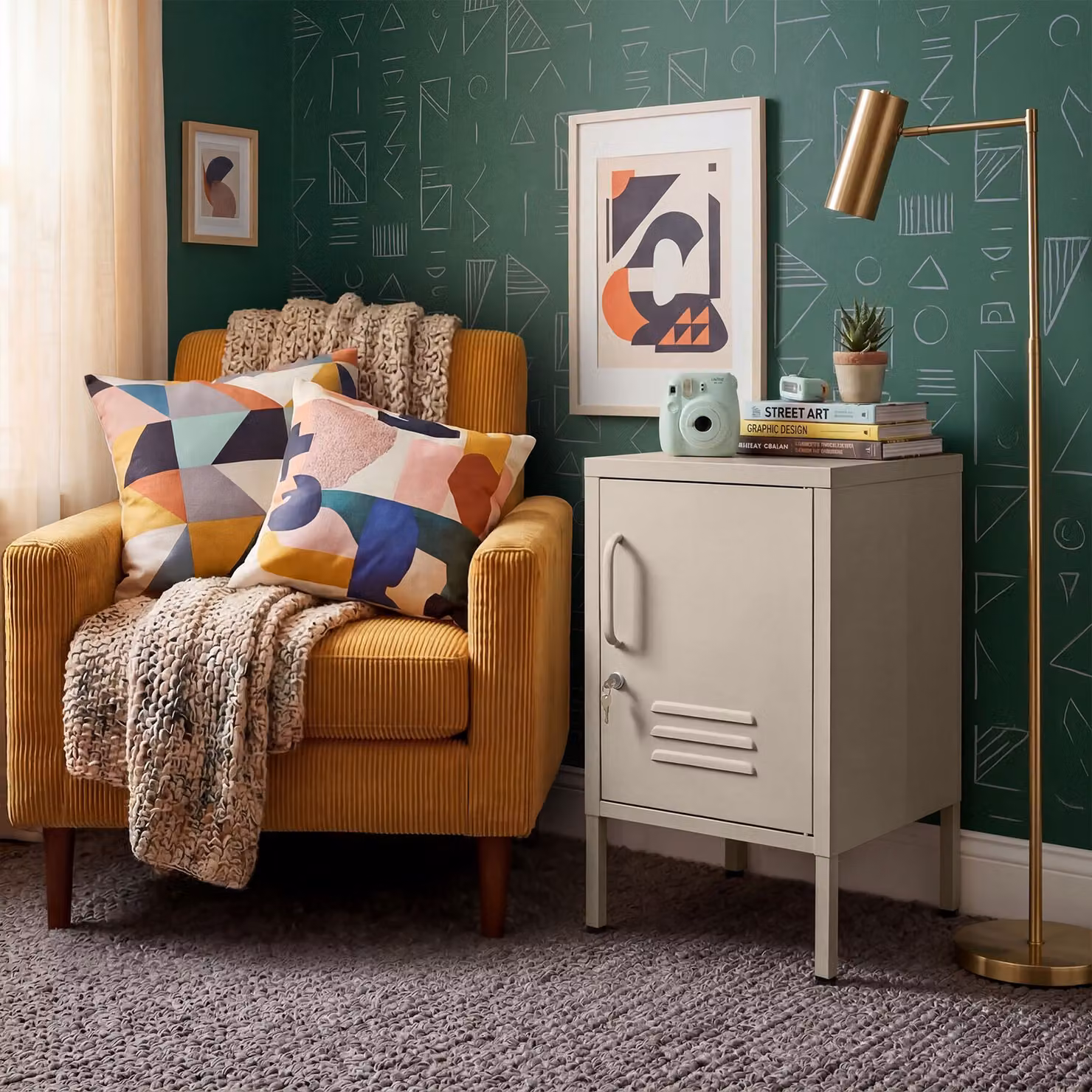 Comodino moderno tectake beige con canale integrato e finitura opaca L: 42.5 cm, P: 35.0 cm, H: 60.5 cm – 2