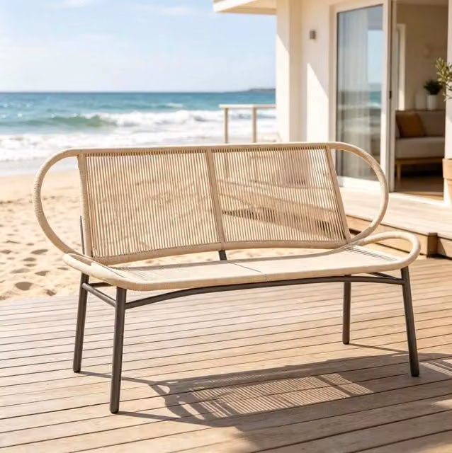 Panca da esterno a due posti in resina intrecciata PE con struttura in metallo, 138x62x83 cm, colore naturale e nero