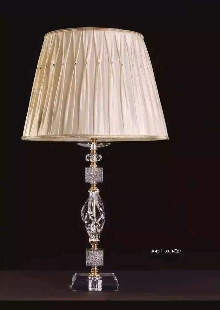 Luxuriöse Leuchte Tischlampe stilvolle Beige Tischlampe Tisch Kristall