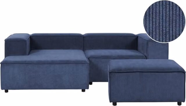 Divano angolare modulare Beliani IT a 3 posti con ottomana, modello a destra, rivestimento in velluto blu, struttura in legno massiccio, L 240 x P 180 x H 68 cm