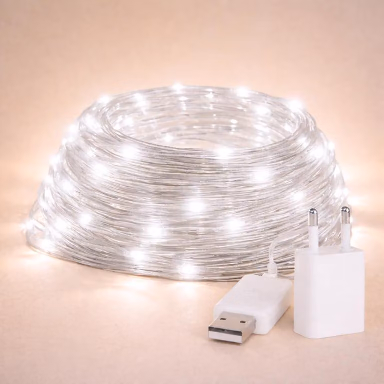 Catena luminosa a LED, 15 metri, luce bianca fredda (7000 K), grado di protezione IP65, alimentazione USB, adatta per uso esterno
