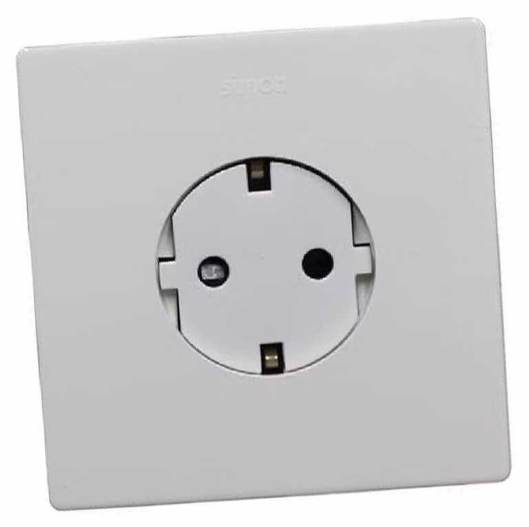 Prese Schuko da 230V, colore bianco - Ideale per installazioni elettriche sicure ed efficienti