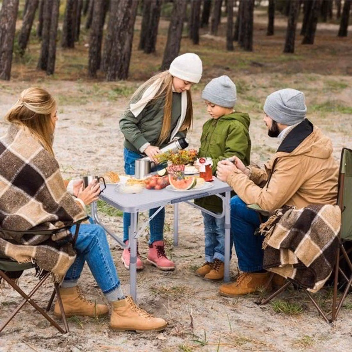 Tavolo da picnic portatile: leggero e stabile, forma quadrata, ideale per attività all'aperto, adatto per...