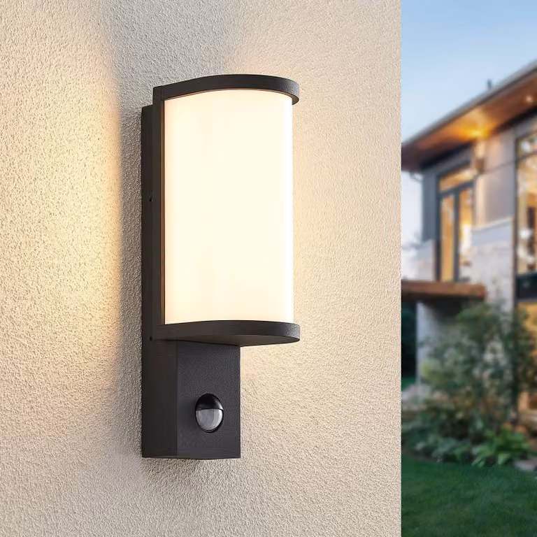 Applique da esterni a LED con sensore Jokum Lucande, Alluminio / Grigio / Zincato, Alluminio, Moderno, Applique LED da esterni