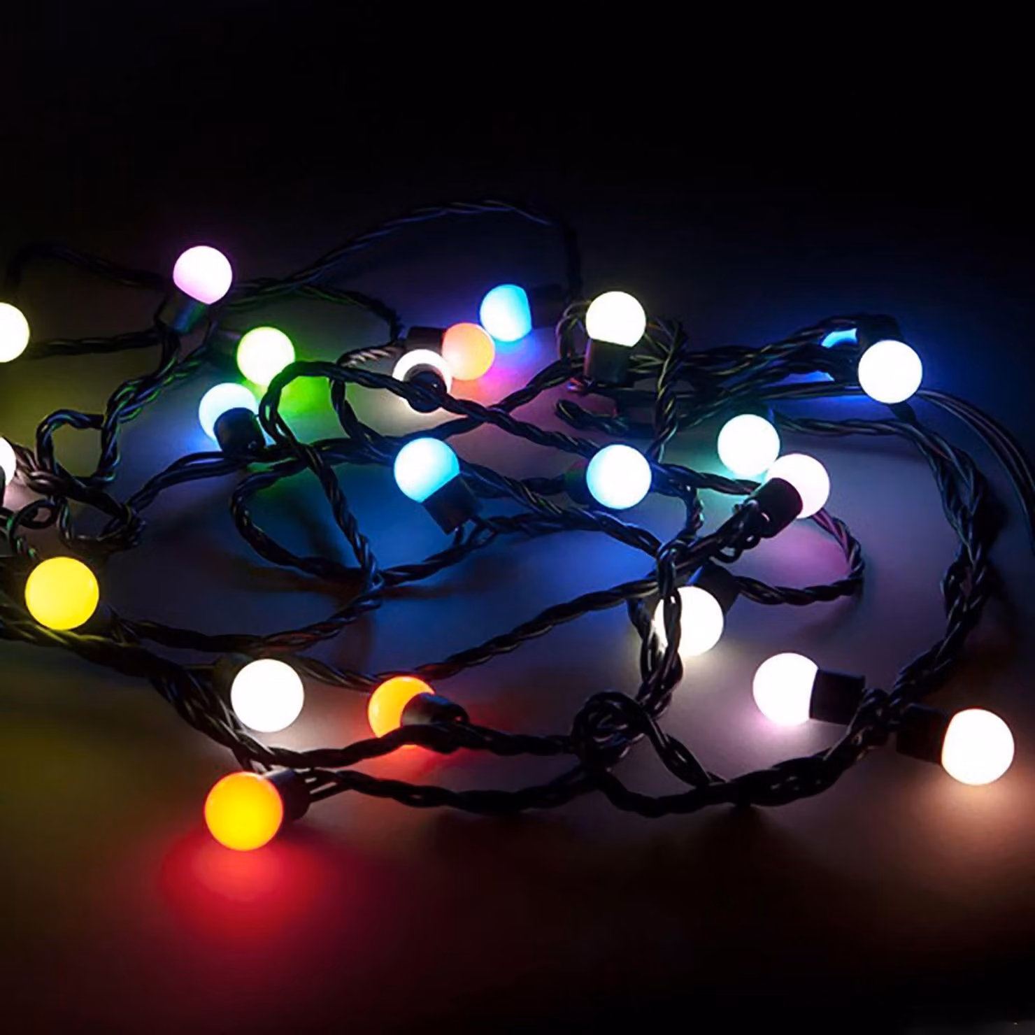 Catena luminosa a forma di ciliegie, 20 LED, 2,3 metri, alimentata a batteria, RGB