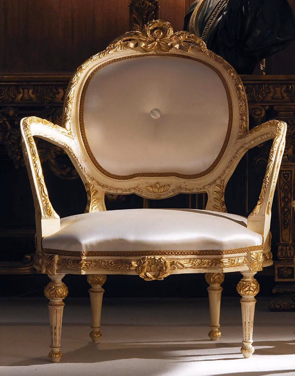 Esszimmer Stuhl Sessel Polster Möbel Klassische Italien Einrichtung Thron