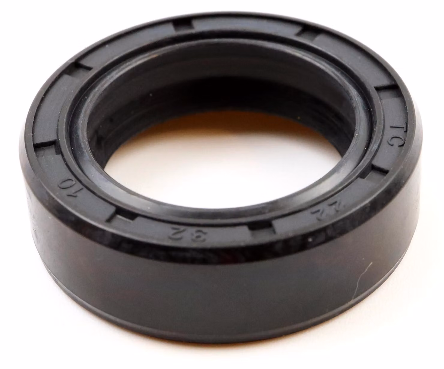 Guarnizione radiale per albero, dimensioni 22x32x10 mm, materiale NBR70, conforme alla norma DIN 3760