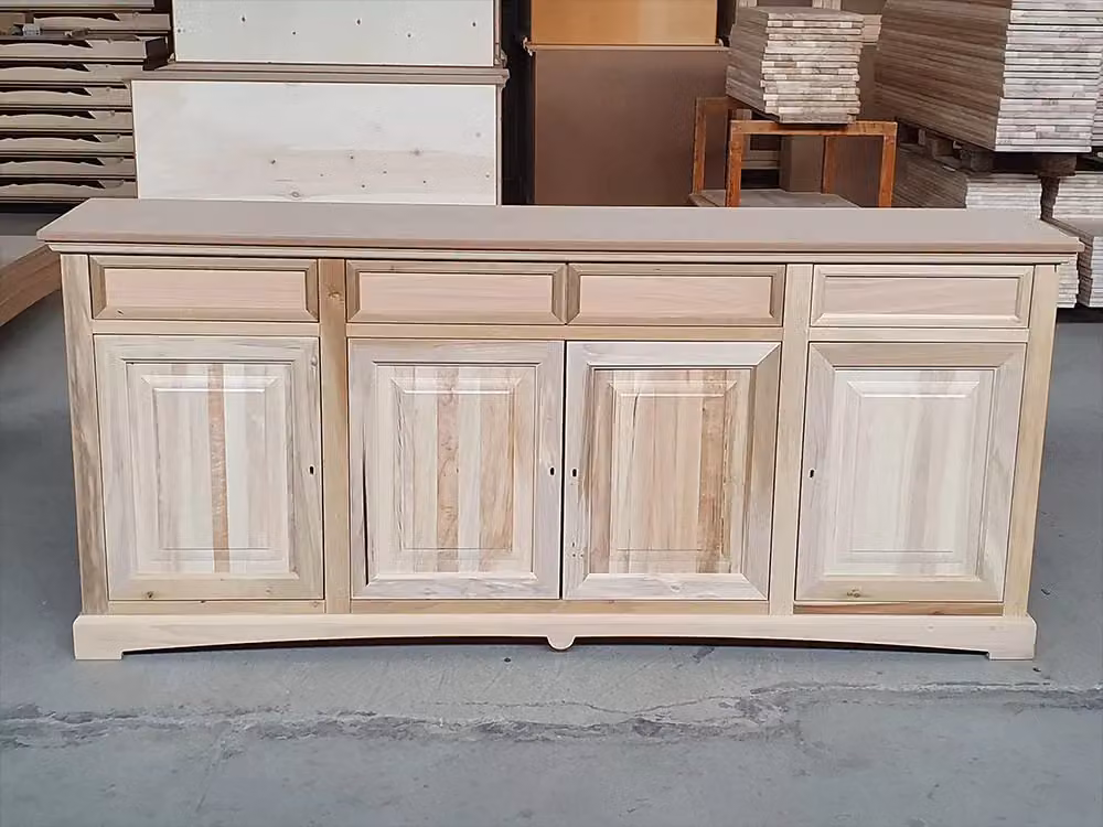 Credenza Mobili 2G in legno di pino grezzo con 4 porte e 4 cassetti, L: 220 cm, P: 46 cm, H: 96 cm – 2