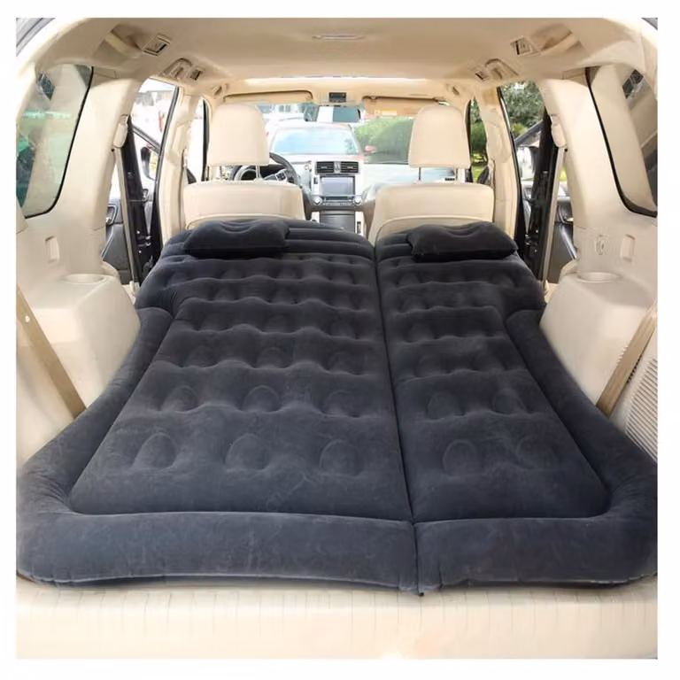 Materasso gonfiabile a forma di auto per un viaggio confortevole