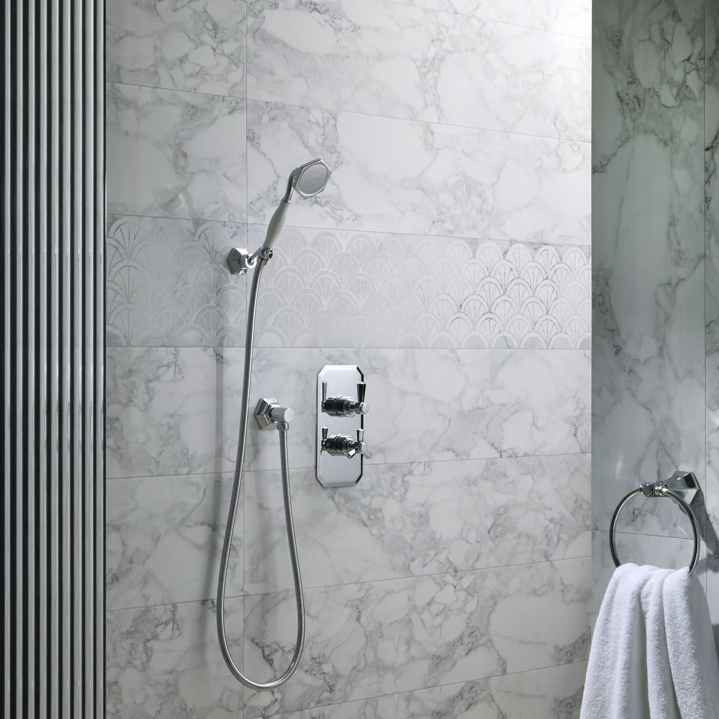 Kit Doccia con Miscelatore Termostatico con Doccetta Art Deco (1 via) - Cromato - Earlham