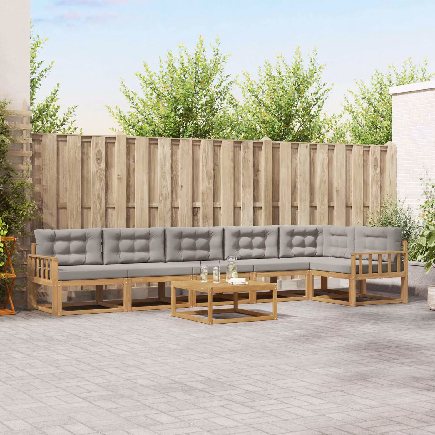 Set di divani da esterno a L vidaXL da 7 pezzi in legno di acacia con cuscini Bianco e Grigio