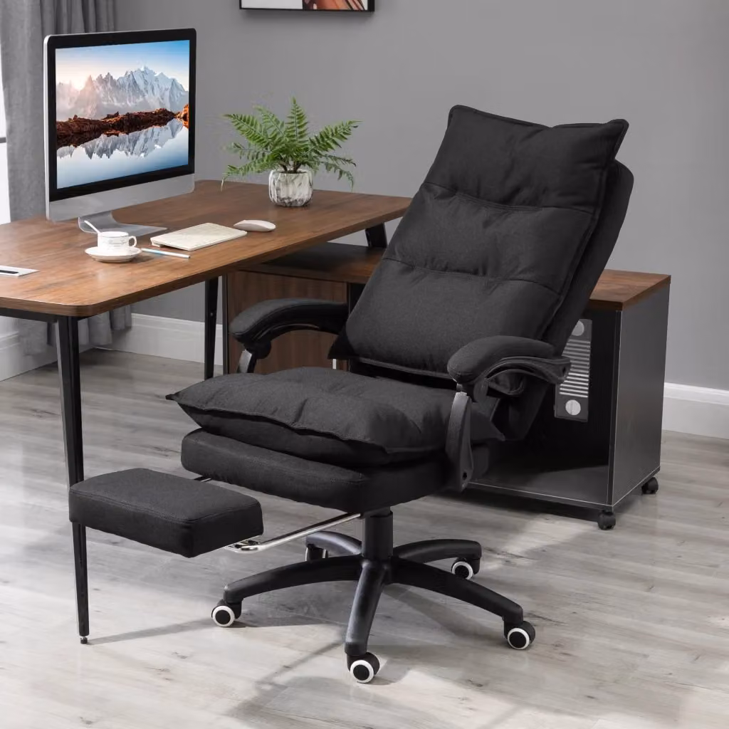 Sedia Poltrona Operativa da Ufficio GIORDANOSHOP Reclinabile con Poggiapiedi Estraibile e 6 Punti di Massaggio in Tessuto Nero L: 62 cm, P: 62 cm, H: 120 cm – 2